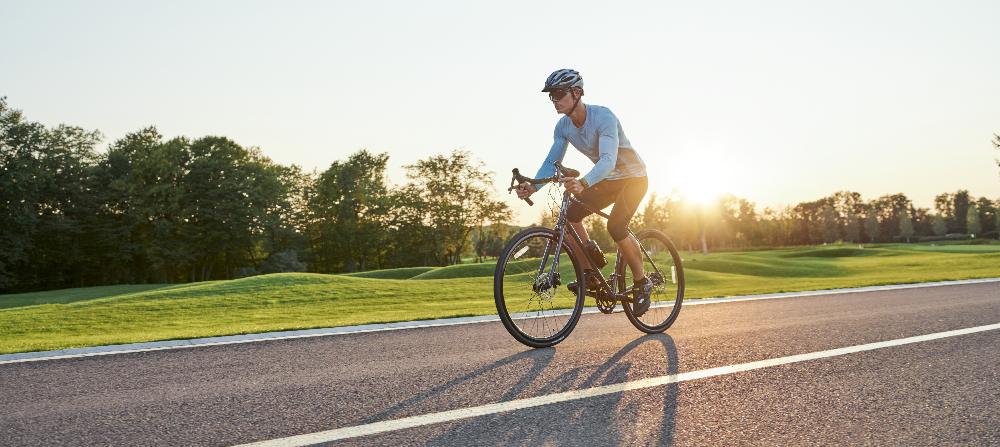 Naviguer sur les routes en toute sérénité : l'Intégration de casques de vélo route pour les cyclistes exigeants