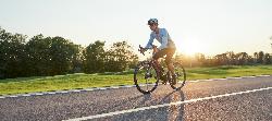 Naviguer sur les routes en toute sérénité : l'Intégration de casques de vélo route pour les cyclistes exigeants