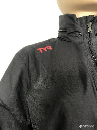 Natation - Veste fine imperméable capuche intégrée - photo 6