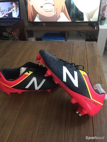 Football - Crampon new balance vissé neuf  - photo 5