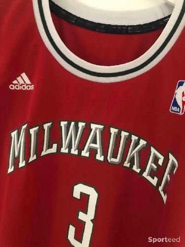 Basket-ball - Maillot Milwaukee Bucks  - photo 5