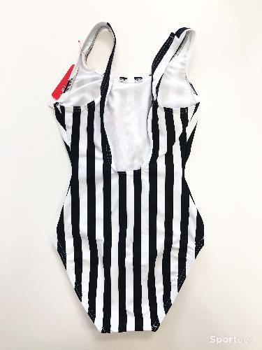 Sportswear - Maillot de bain 1 piece Collaboration Speedo et Disney noir rayé blanc Neuf avec etiquette - photo 5
