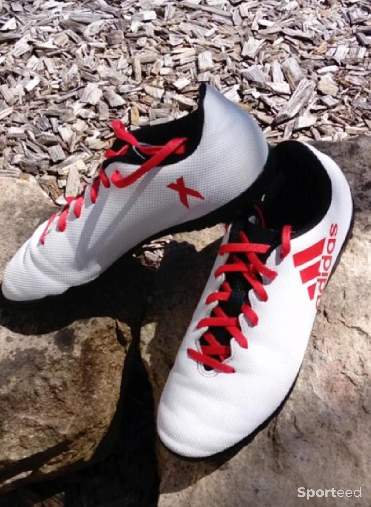 Football - Chaussures futsal Adidas blanches et rouges - photo 1