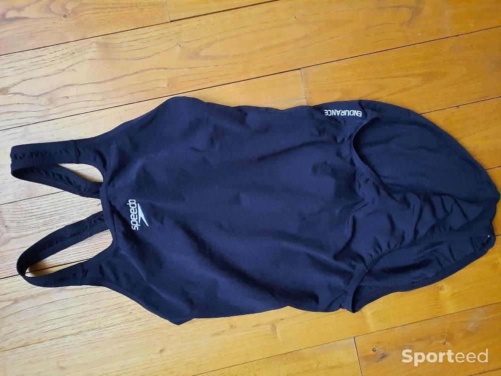 Sportswear - Maillot natation noir.  - photo 1