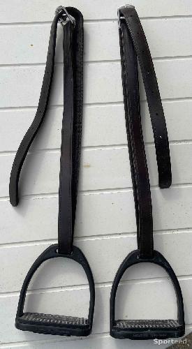 Étriers + étrivières 