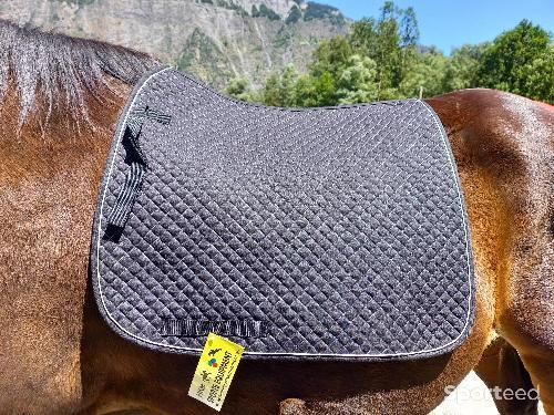 Tapis de dressage neuf