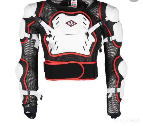 Plastron motocross