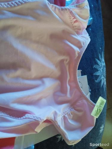 Justaucorps rose 10 ans