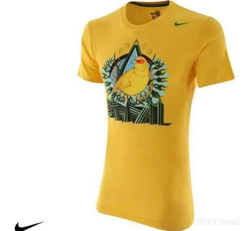 T-Shirt Nike Brésil 14 ans neuf et authentique officiel