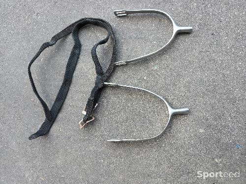 Éperons bouts longs