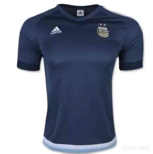 Maillot Football Adidas Argentine taille L Homme Neuf et Authentique