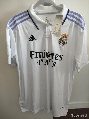 Football - Maillot Real Madrid 22/23 - photo 4