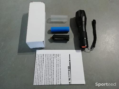 Randonnée / Trek - Kit Lampe Torche Led Ultra-Puissante 5 Modes Black Moon Light L8 2022 + Batterie Lithium Rechargeable + 4 Chargeurs + Boite cadeau. Notice en Français. - photo 6