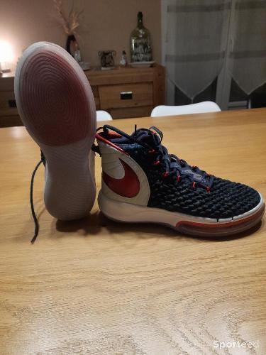 Basket-ball - Chaussures Nike  - photo 4