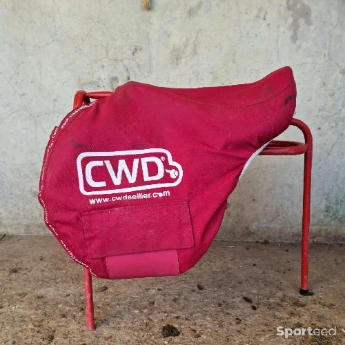 SELLE CWD 2GS Mademoiselle, taille 17,5, année 2020