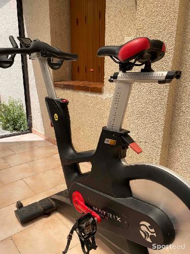 Fitness / Cardio training - Vélo d’appartement MATRIC ICG7 - photo 4