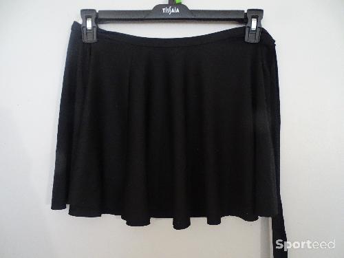 jupette de danse noir,taille XS