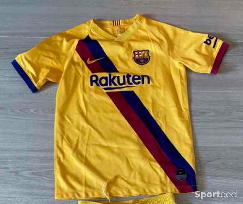 Maillot Nike Fc Barcelone taille 14 ans