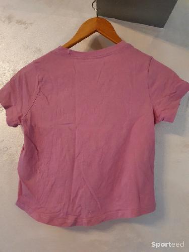 Sportswear - T-shirt Nike rose 12ans - photo 3