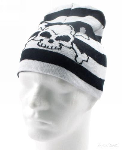 Bonnet BLACK & WHITE STRIPES SKULL tricot double
