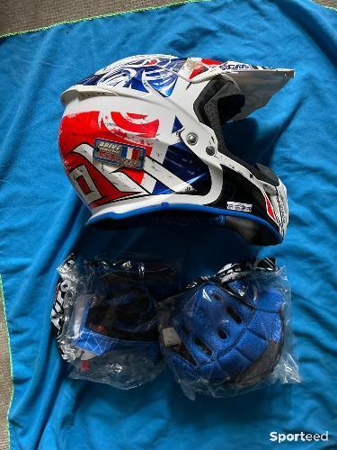 Casque Airoh six days édition limitée