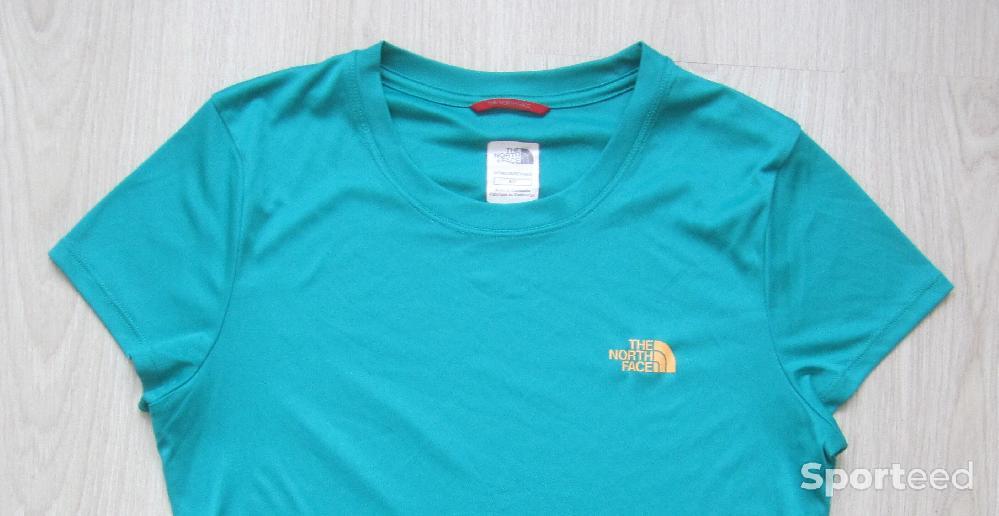 Marche nordique - T-Shirt The North Face Femme Taille S - photo 2