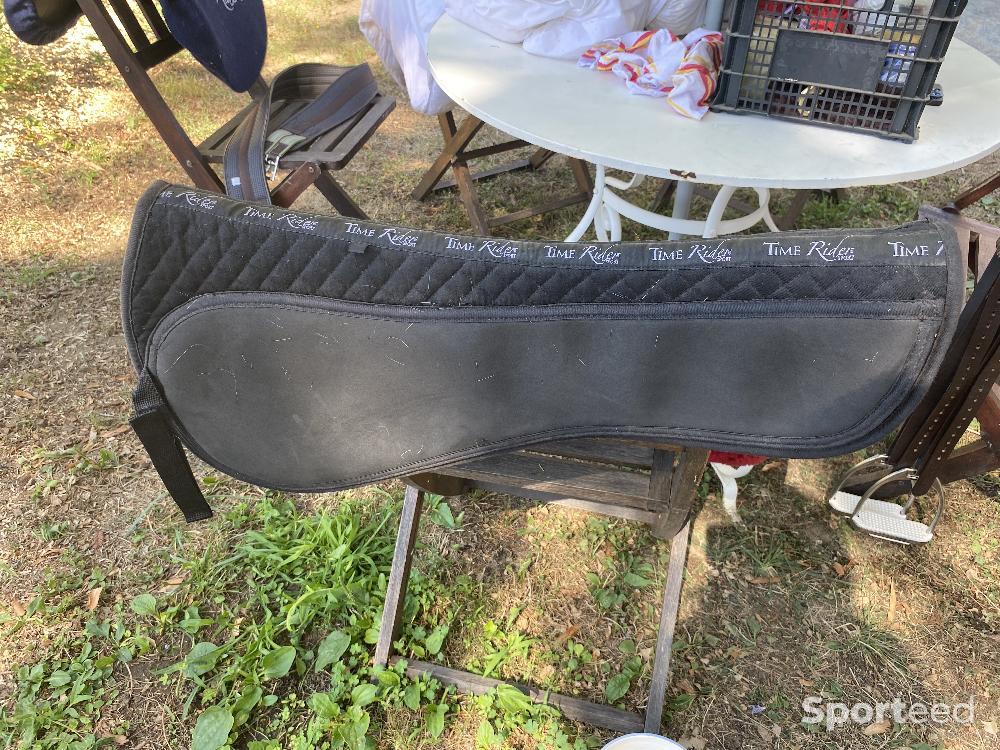 Equitation - Selle Time Rider 17.5 pouces  - photo 3