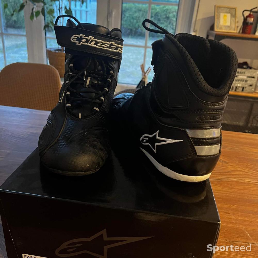 Moto route - Chaussures Alpinestars  - photo 1