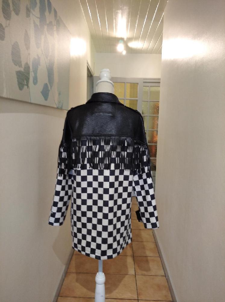 Sportswear - Manteau neuf styliste créateur taille 38 noir et blanc collection automne hiver  - photo 3