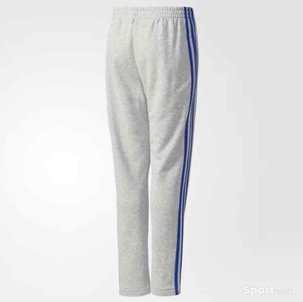 Sportswear - Pantalon Adidas coton Taille 16 ans neuf et authentique - photo 2