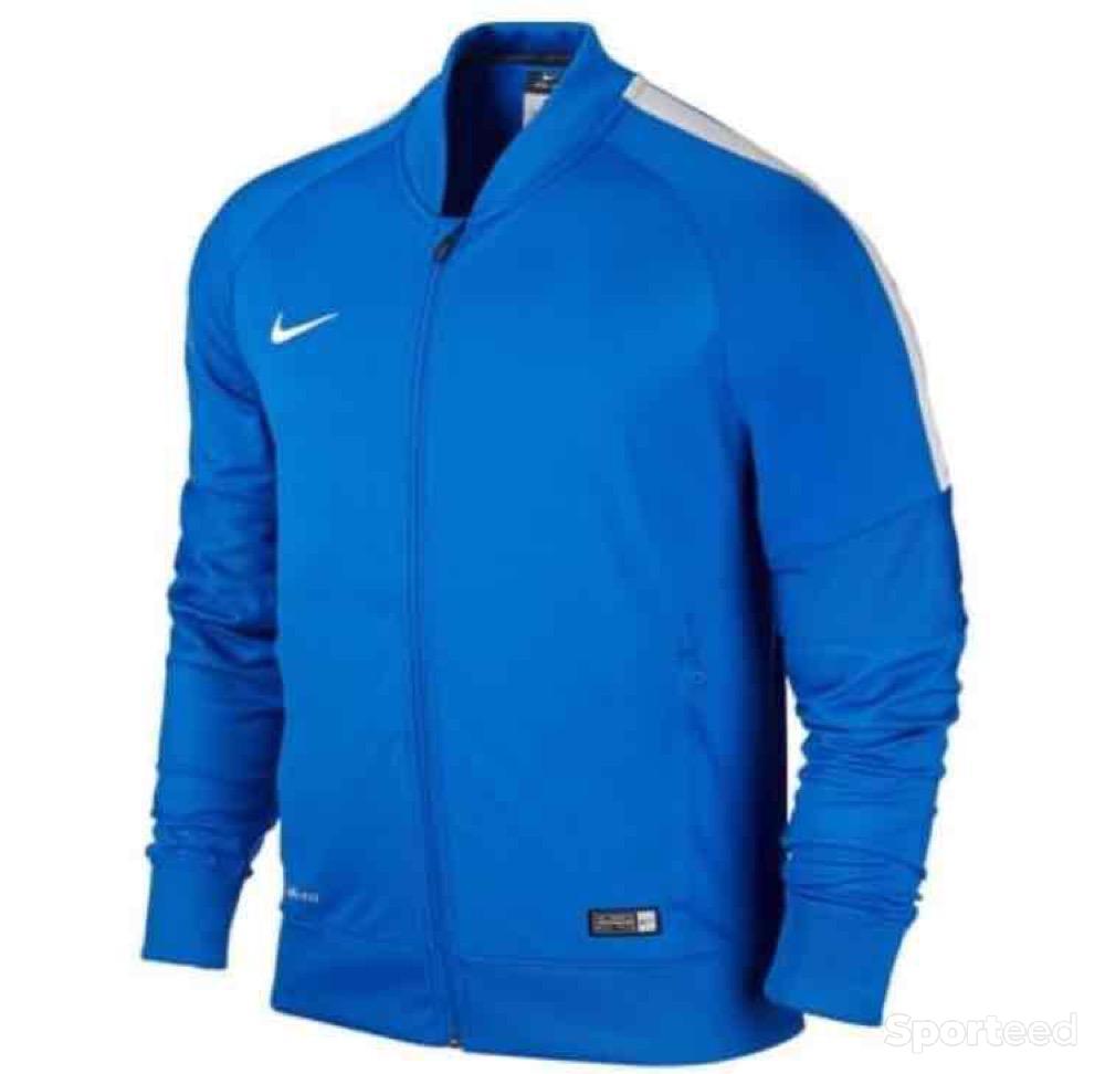 Football - Veste Nike Garçon Bleu Taille 14 ans Neuf et Authentique - photo 1