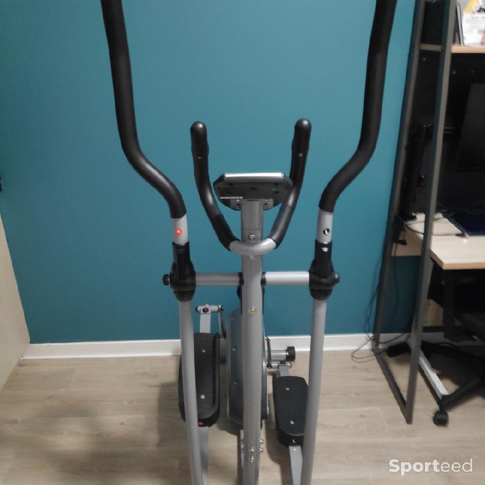 Fitness / Cardio training - Klarfit Ellifit Basic 10 Vélo elliptique crosstrainer - ordinateur de bord avec écran LCD et pulsomètre intégrés - photo 2