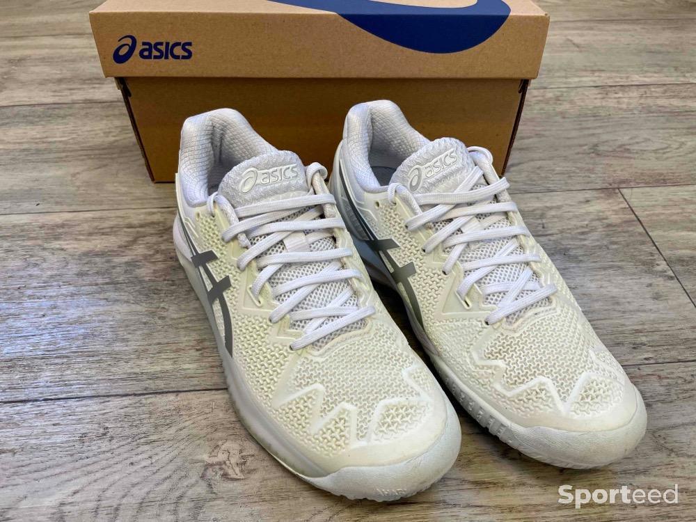 Tennis - Chaussures ASICS blanches 37 - photo 2
