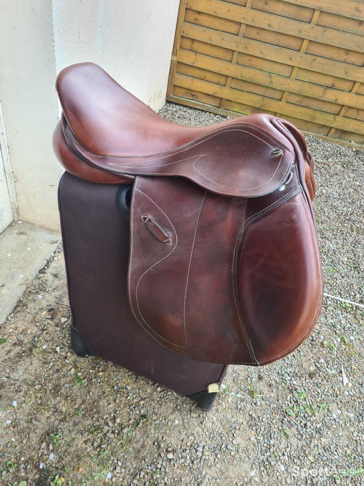 Equitation - Selle Hkm 16 pouces  - photo 1