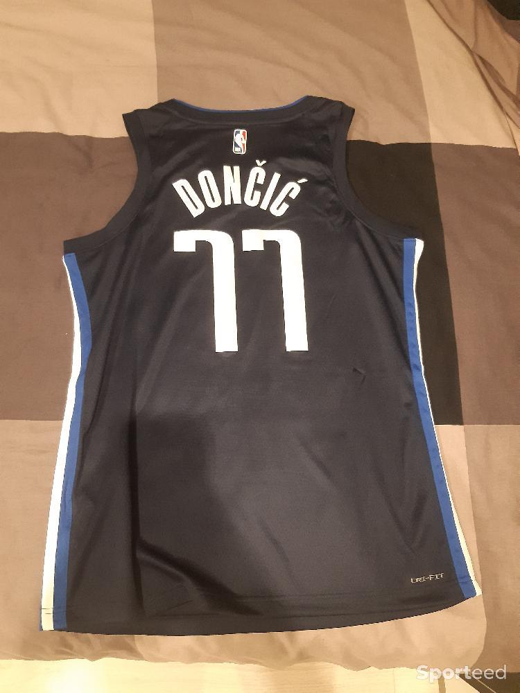 Basket-ball - Maillot NBA Luka Doncic Mavericks Statement Edition 2020 - photo 3