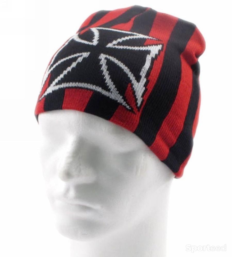 Ski de randonnée - Bonnet BLACK & RED STRIPES MALTESE CROSS tricot double - photo 1