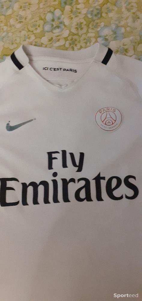 Football - Maillot enfant PSG, taille M enfant - photo 4