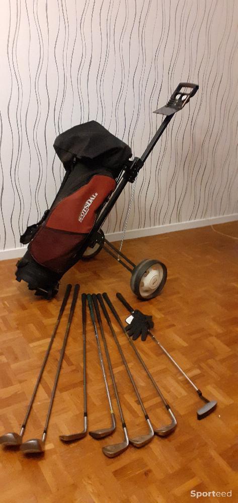 Golf - ENSEMBLE DE GOLF - photo 1