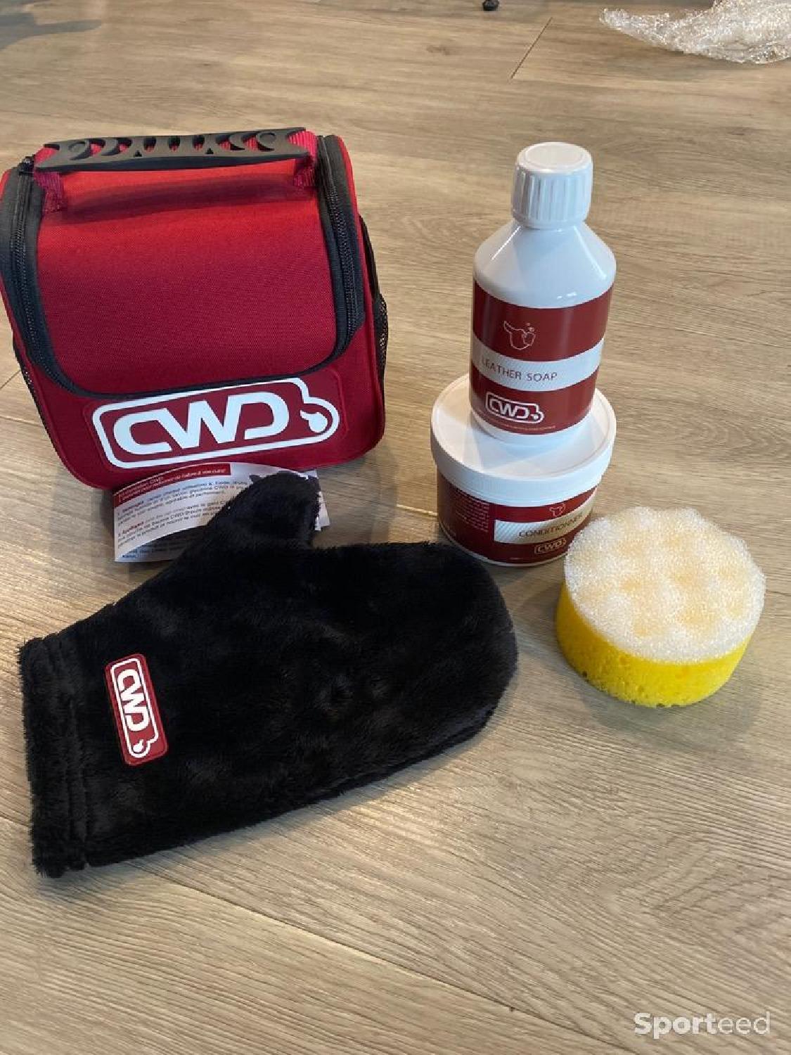 Kit d'entretien du cuir CWD