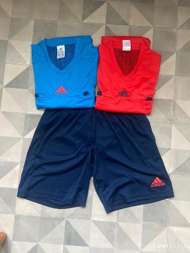 Ensemble arbitre foot 