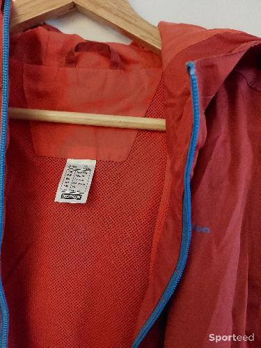 Randonnée / Trek - Veste imperméable Quechua (Décathlon) rouge taille 14 ans - photo 4