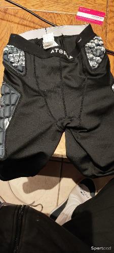 Sous short Atorka protect s handball