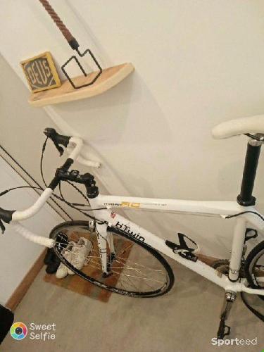 Vélo de route b'twin hydro RC aluminium v107