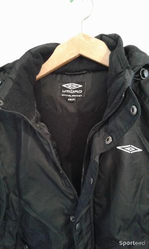 Sportswear - Blouson a capuche Umbro noir , taille 162, 14 ans ou 15 ans  - photo 6