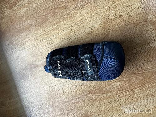 Guètres fermées back on track