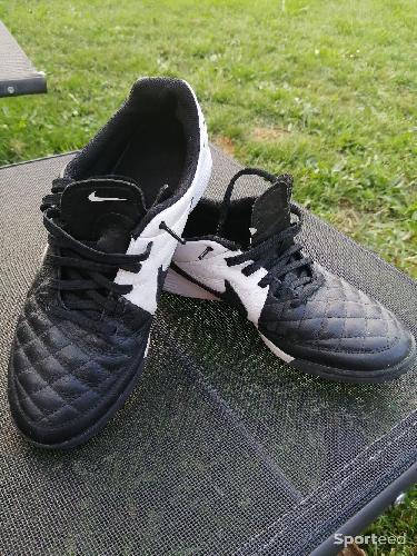 Chaussures de foot enfant salle 