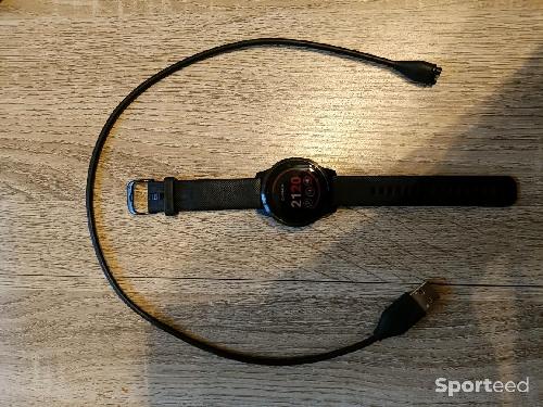 Montre connectée Garmin Vivoactive 4S
