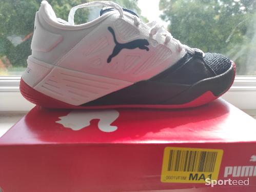 Handball - Chaussure de hand puma accelerate turbo nitro 37,5 - photo 4