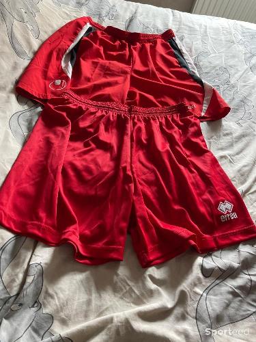 Lot de 2 shorts de football rouge xl 