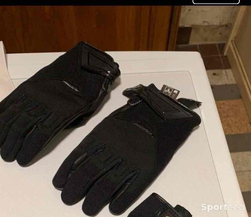 Gants de moto 